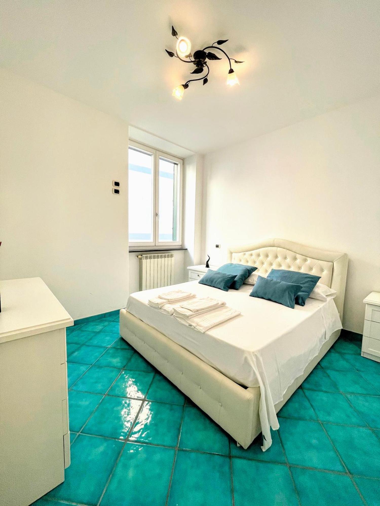 Putechella'S Apartments Maiori Buitenkant foto